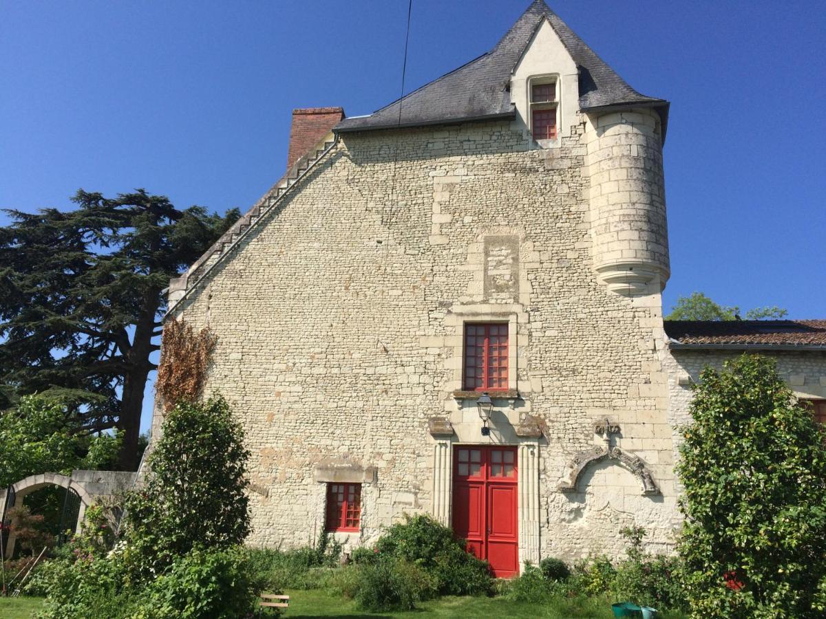 Gite Du Manoir Des Roches Saires Экстерьер фото