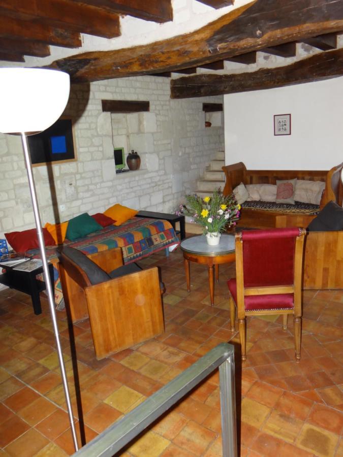 Gite Du Manoir Des Roches Saires Экстерьер фото